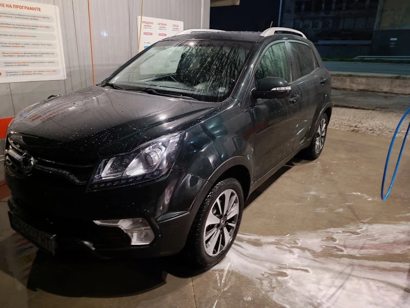 SsangYong Korando 2.0i LPG, снимка 14 - Автомобили и джипове - 52111376