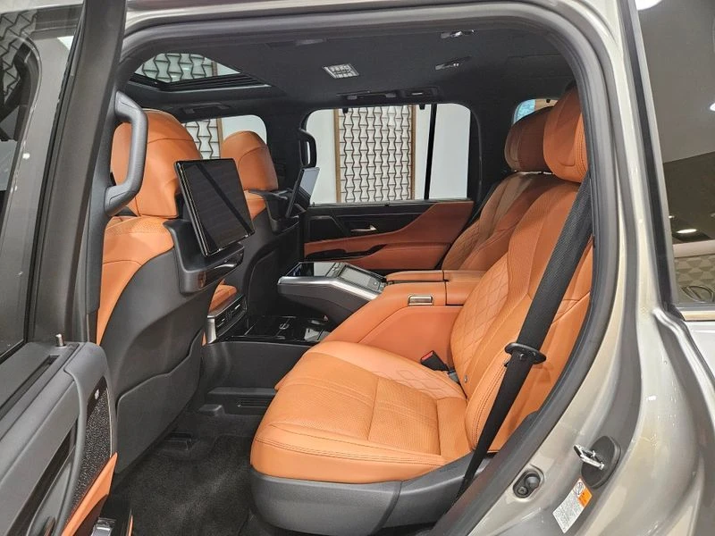 Lexus LX 700h VIP| 409к.с.| ВКЛ.ТЕХНОТЕСТ, снимка 11 - Автомобили и джипове - 55396054