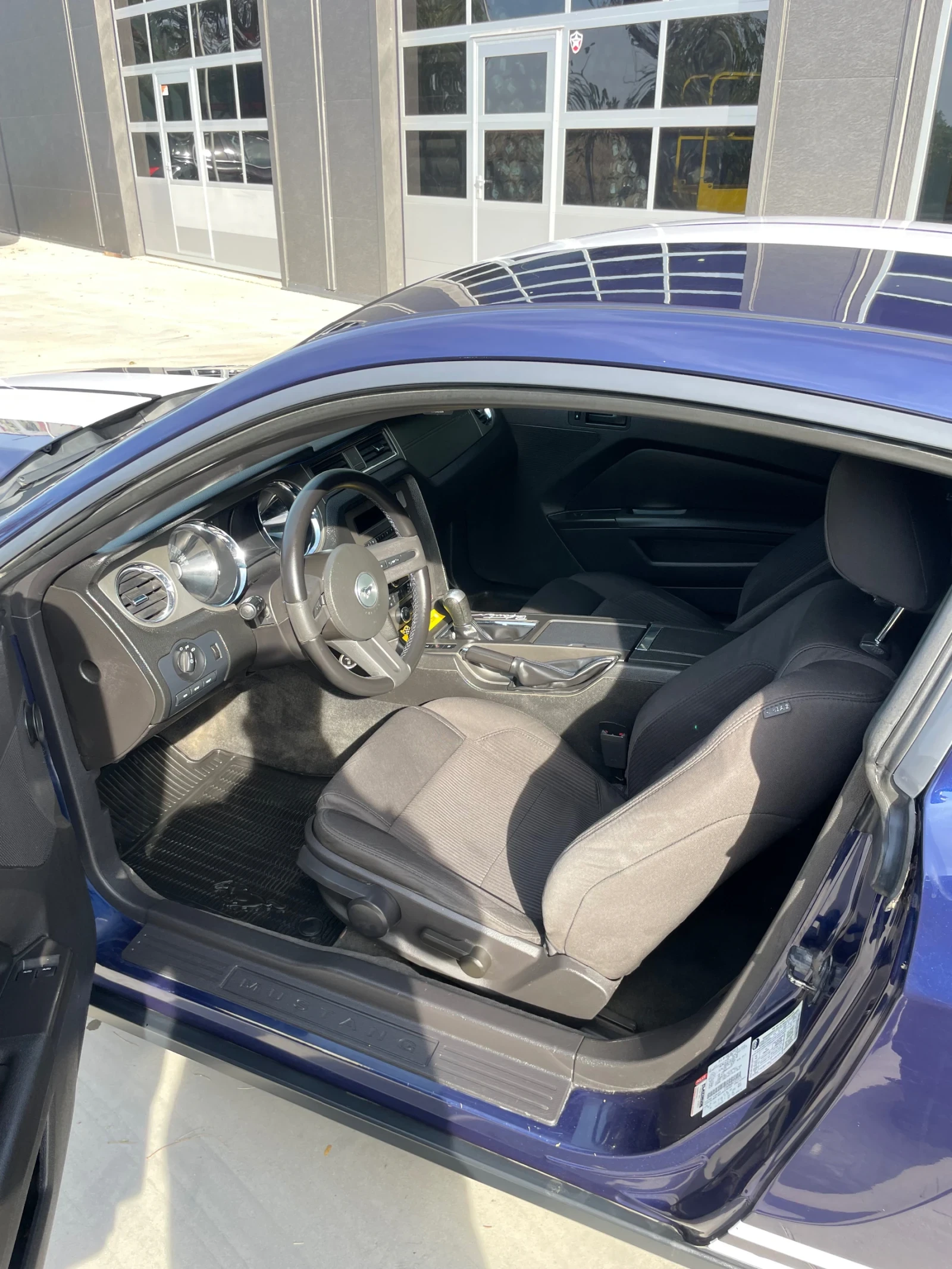 Ford Mustang 3.7 РЪЧНИ СКОРОСТИ - изображение 7