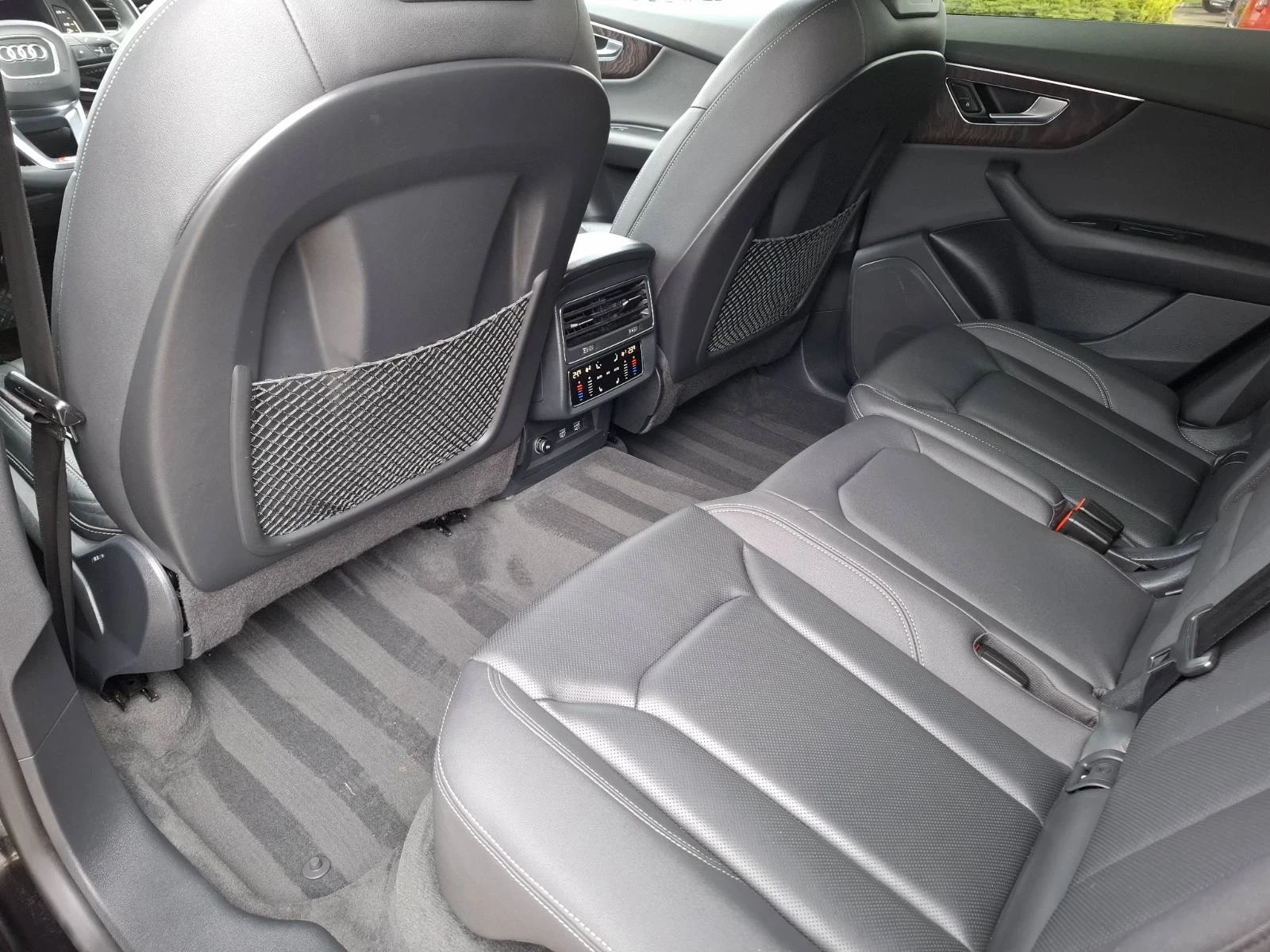 Audi Q8 55 Tfsi, Mild Hibrid, Qatro, S-line, снимка 12 - Автомобили и джипове - 54078586