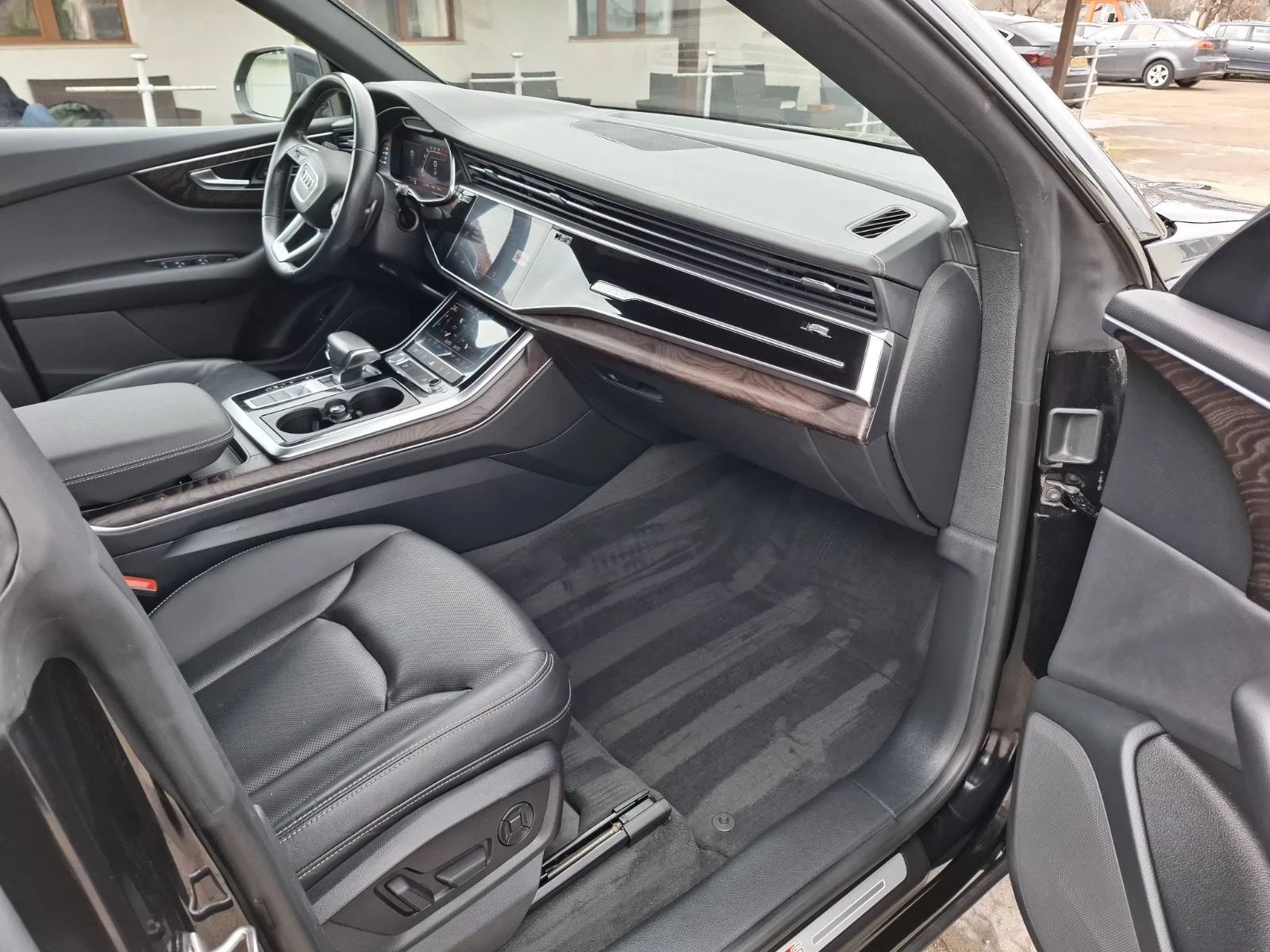 Audi Q8 55 Tfsi, Mild Hibrid, Qatro, S-line, снимка 8 - Автомобили и джипове - 54078586