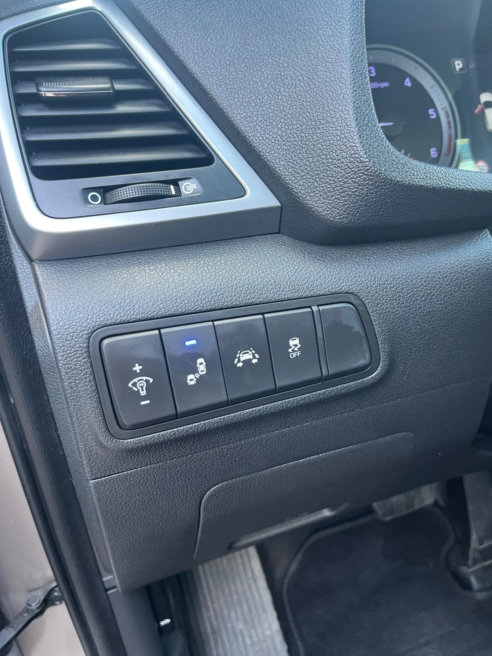 Hyundai Tucson, снимка 12 - Автомобили и джипове - 54566923