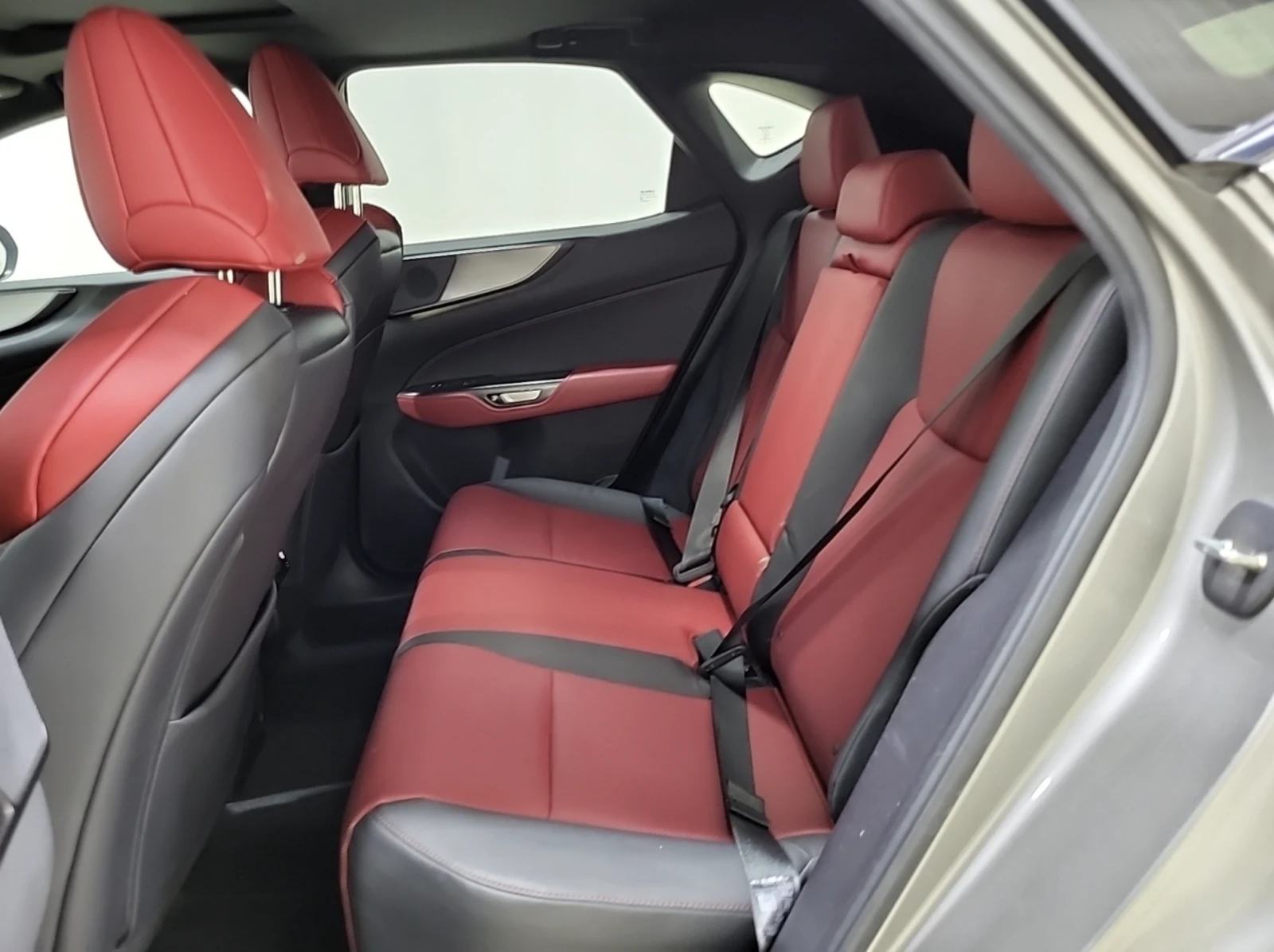 Lexus NX 2022 LEXUS NX 350, снимка 10 - Автомобили и джипове - 54735060