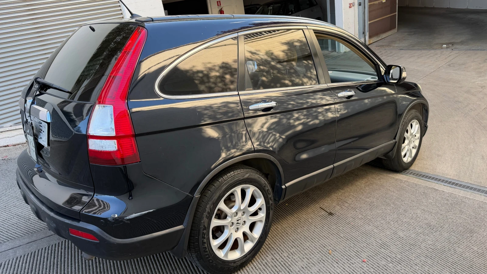 Honda Cr-v Esclusive , снимка 8 - Автомобили и джипове - 55151334