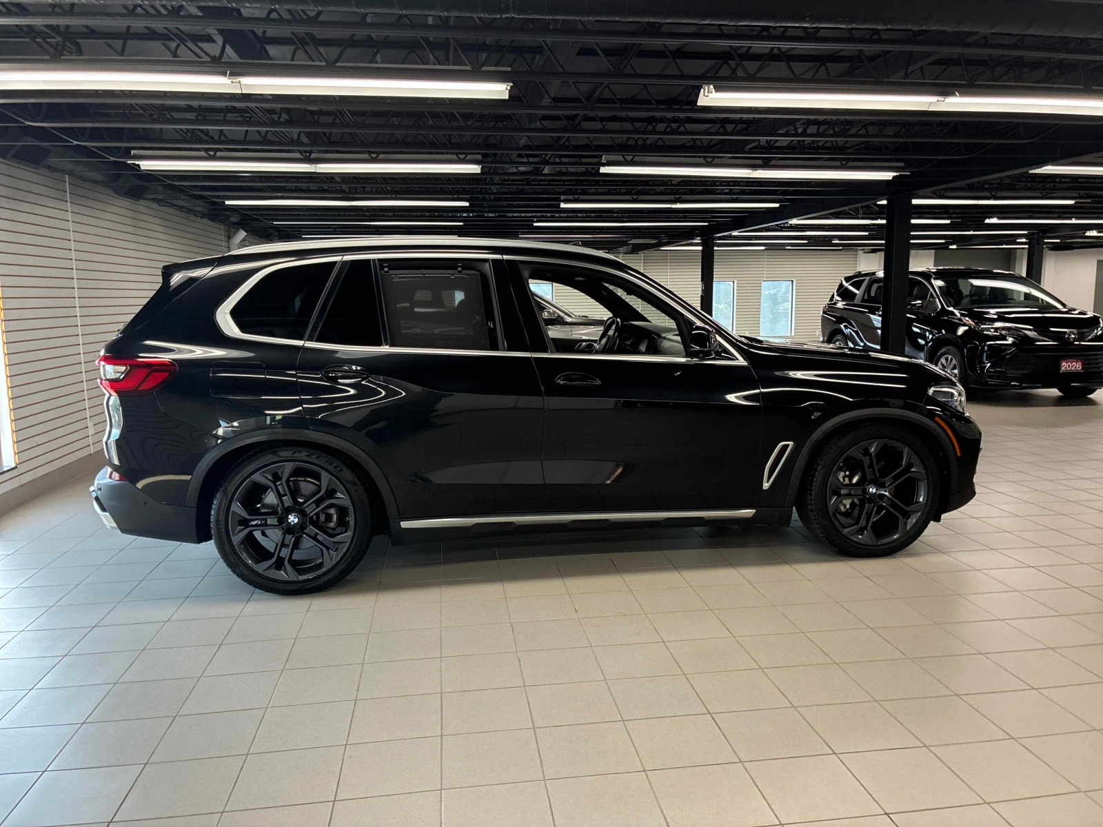 BMW X5 * xDrive40i * ОБДУХВАНЕ* ДИСТРОНИК * НОЩНО ВИЖДАНЕ, снимка 3 - Автомобили и джипове - 55943725