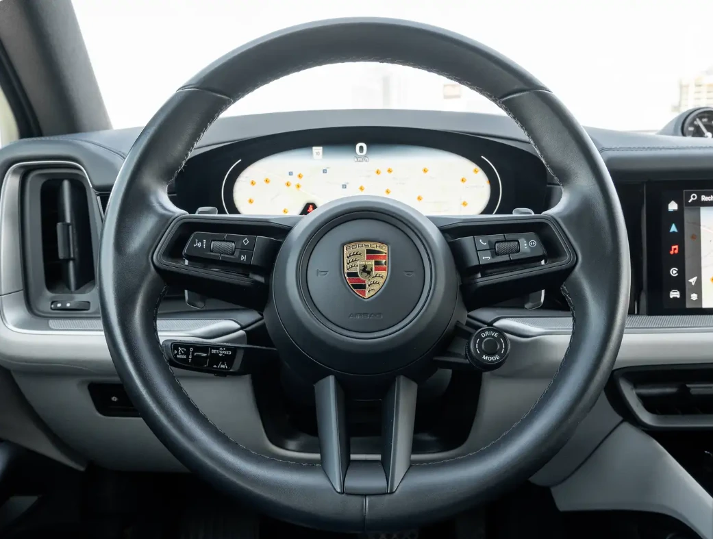 Porsche Cayenne ОФИЦИАЛНО ПРЕДСТАВИТЕЛСТВО | ПОРШЕ , снимка 9 - Автомобили и джипове - 56097295