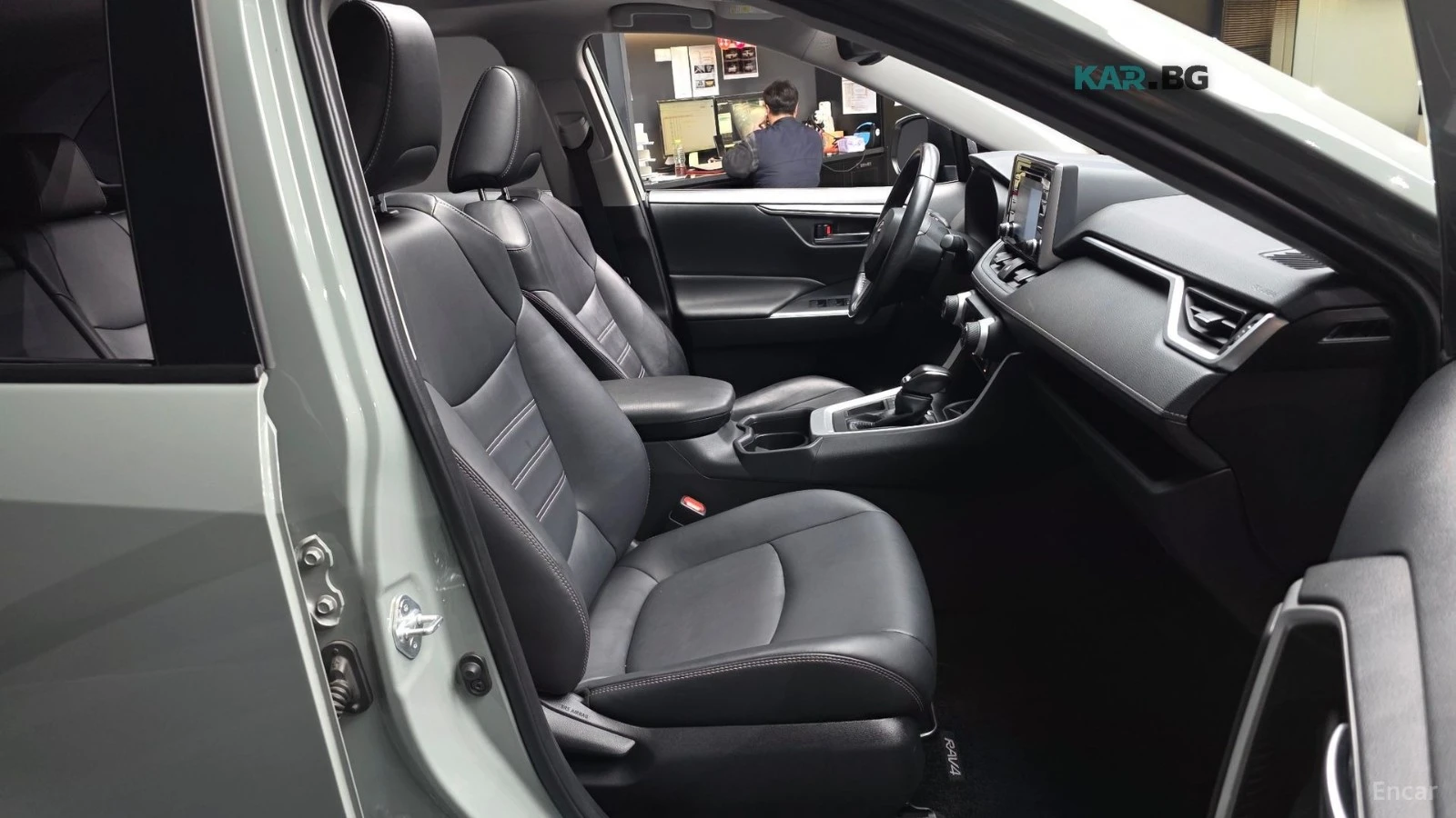Toyota Rav4 2.5* DISTRONIC* ПОДГРЕВ* , снимка 9 - Автомобили и джипове - 56701853