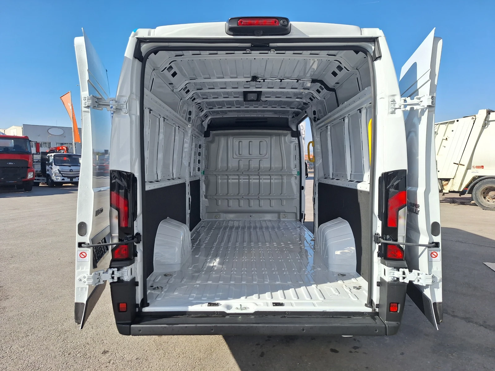 Iveco Daily eSuperJolly, снимка 7 - Бусове и автобуси - 56375437