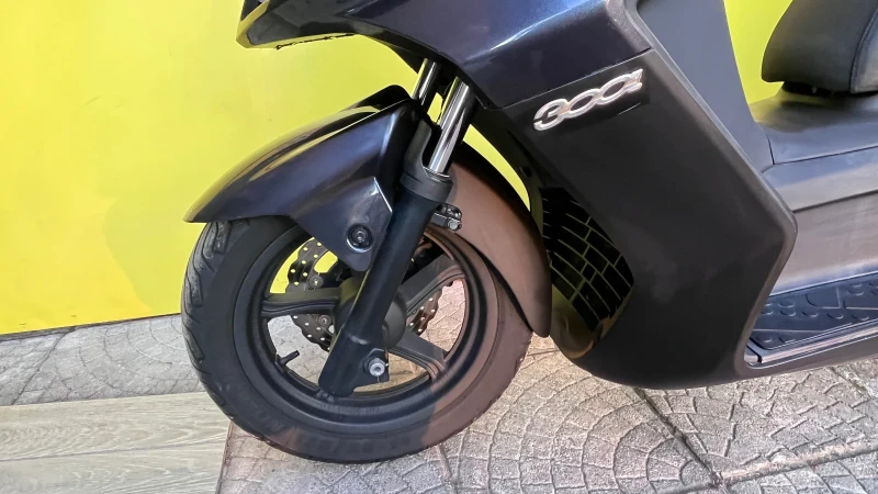 Kymco Downtown, снимка 13 - Мотоциклети и мототехника - 52939995