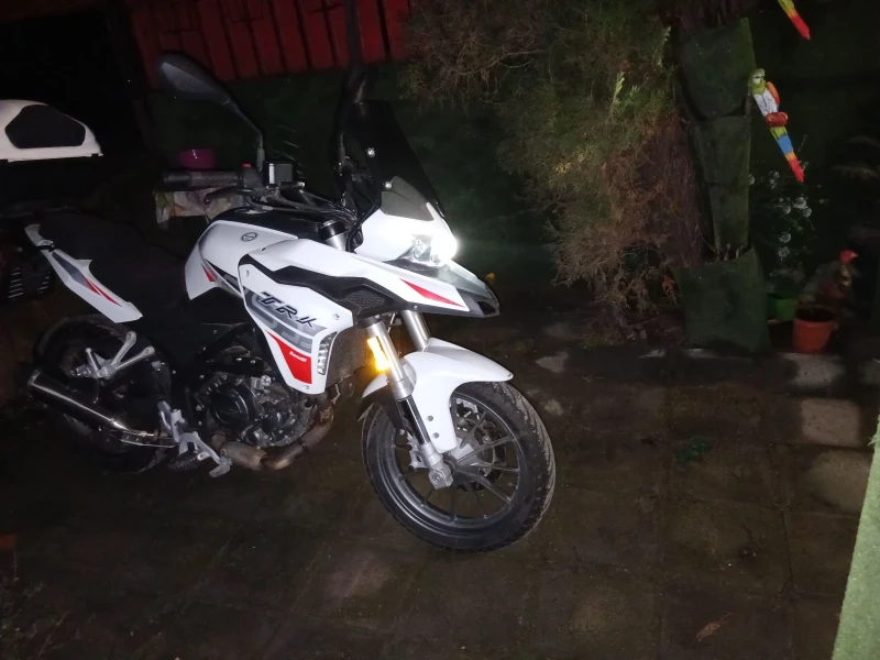 Benelli 250, снимка 5 - Мотоциклети и мототехника - 53298400