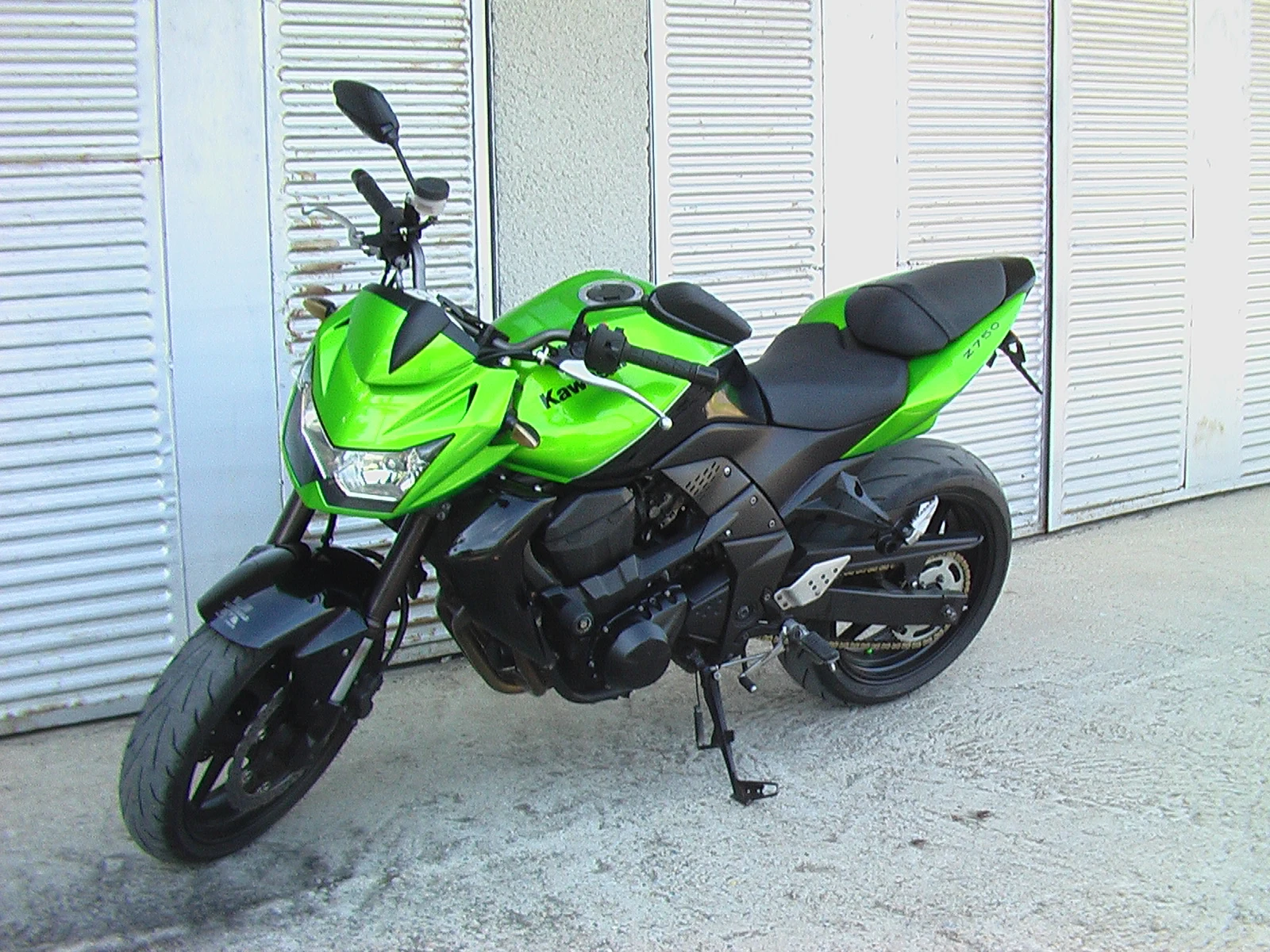 Kawasaki Z 750, снимка 3 - Мотоциклети и мототехника - 55018487