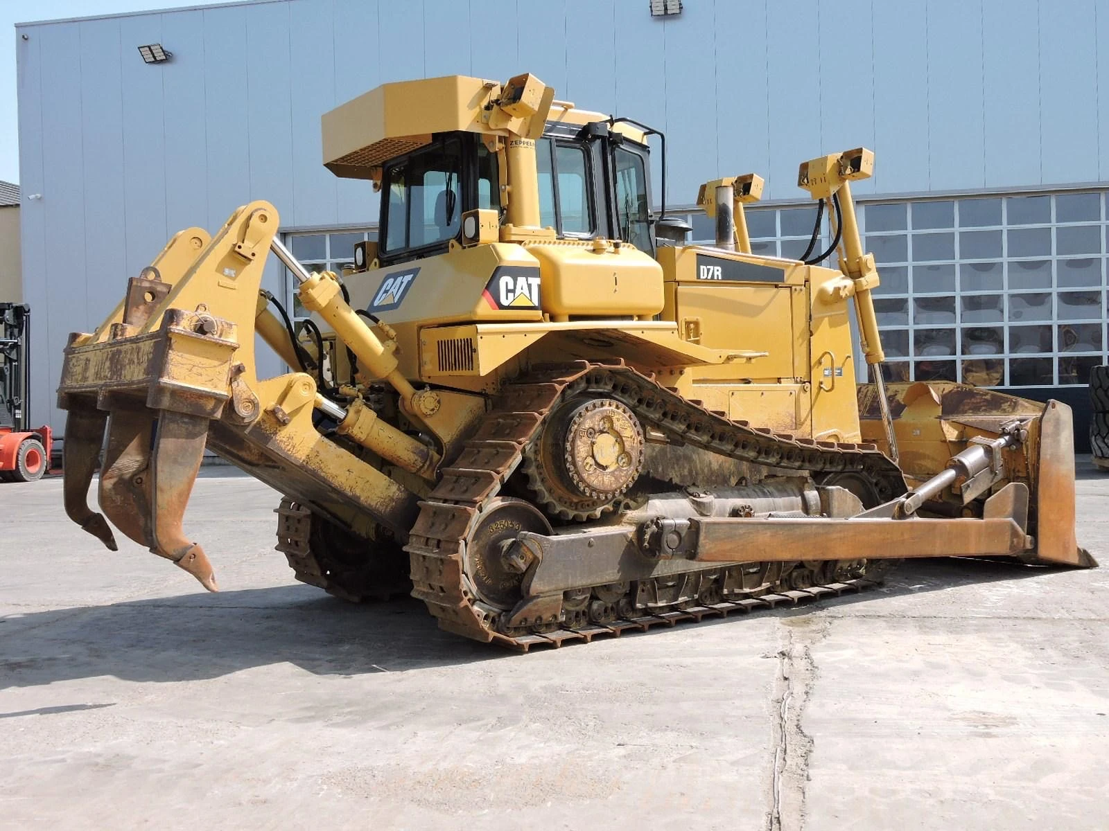 Булдозер Cat D7R , снимка 3 - Индустриална техника - 55539836