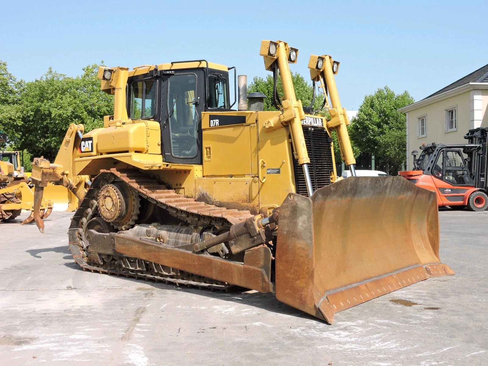 Булдозер Cat D7R 