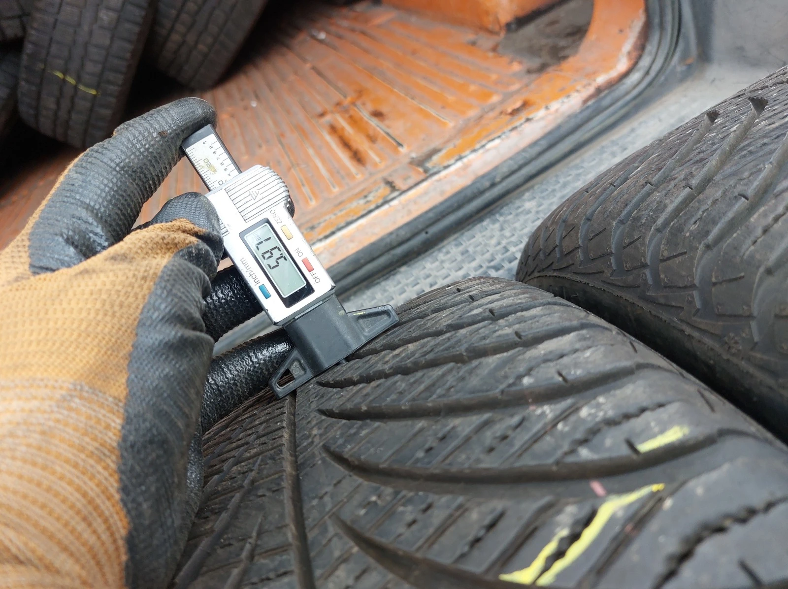 ���� 235/55R17 | Mobile.bg � ����������� 4