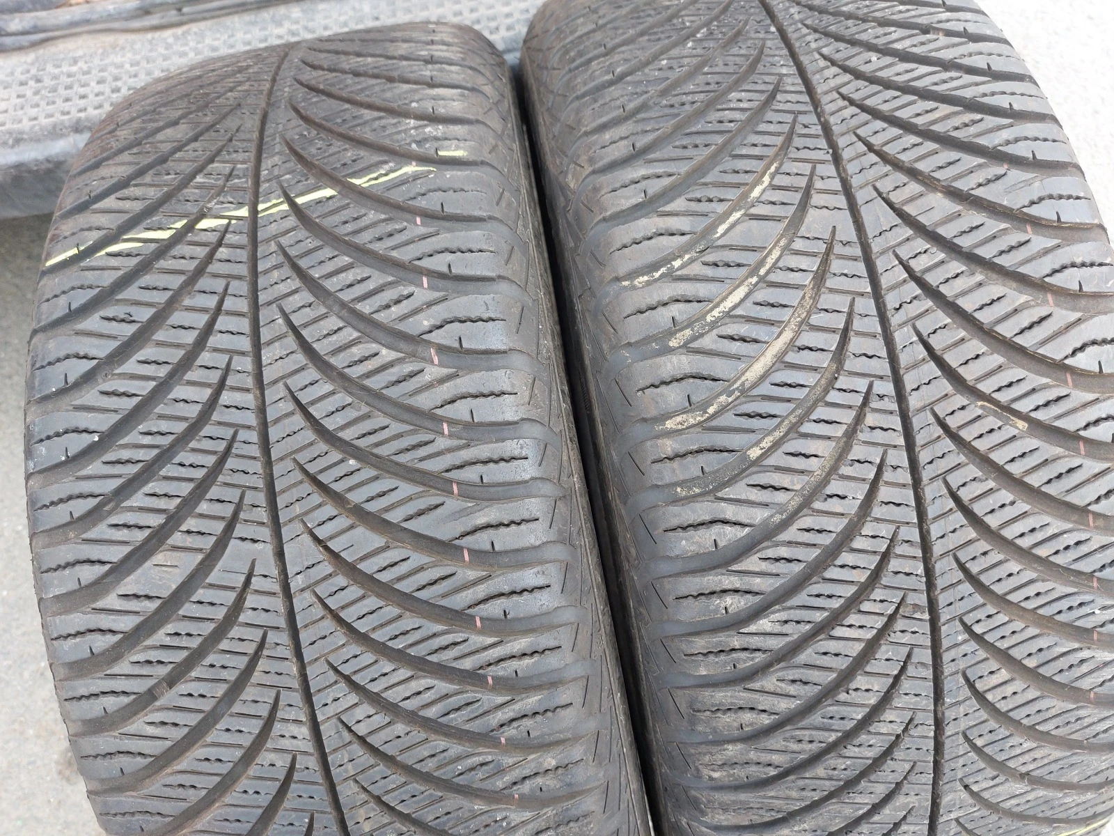 ���� 235/55R17 | Mobile.bg � ����������� 2
