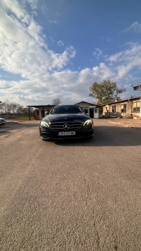 Mercedes-Benz E 220 Колата е напълно отслужена.Може и бартер., снимка 17