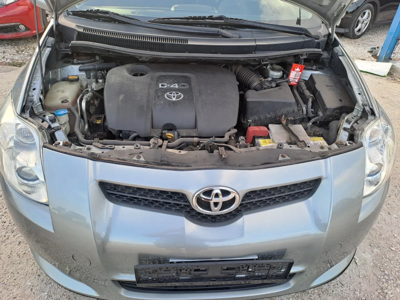 Toyota Auris 1, 4D-4D, 90кс, KLIMATRONIK, снимка 17 - Автомобили и джипове - 47464217