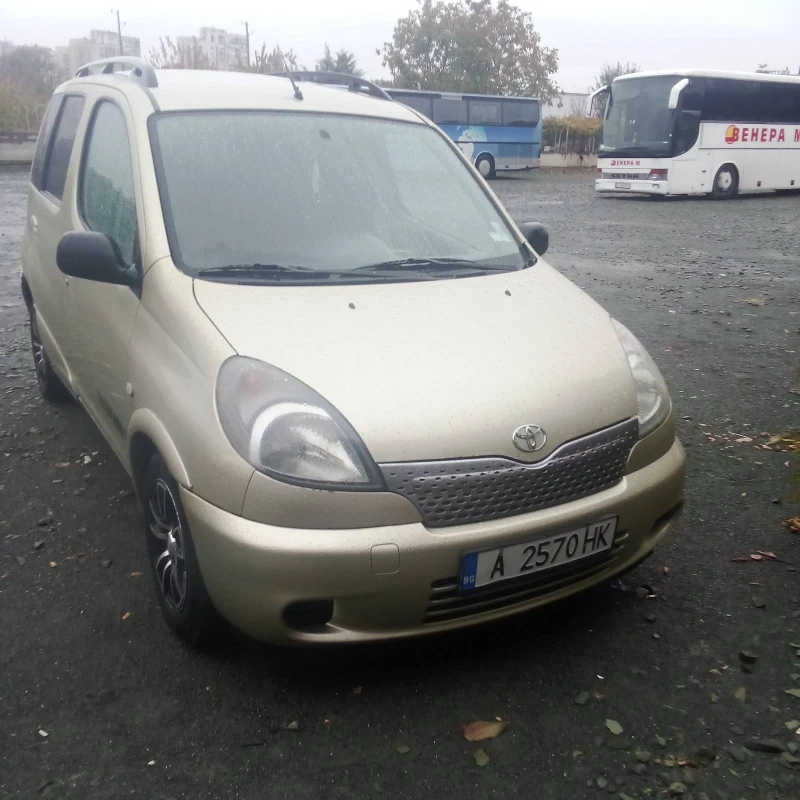 Toyota Yaris verso, снимка 2 - Автомобили и джипове - 47944553