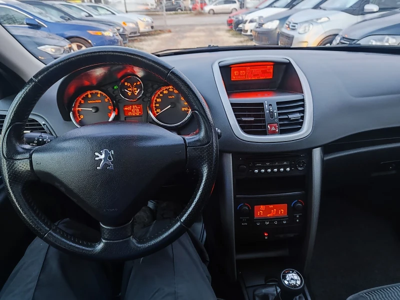 Peugeot 207 1.4, снимка 9 - Автомобили и джипове - 48075720