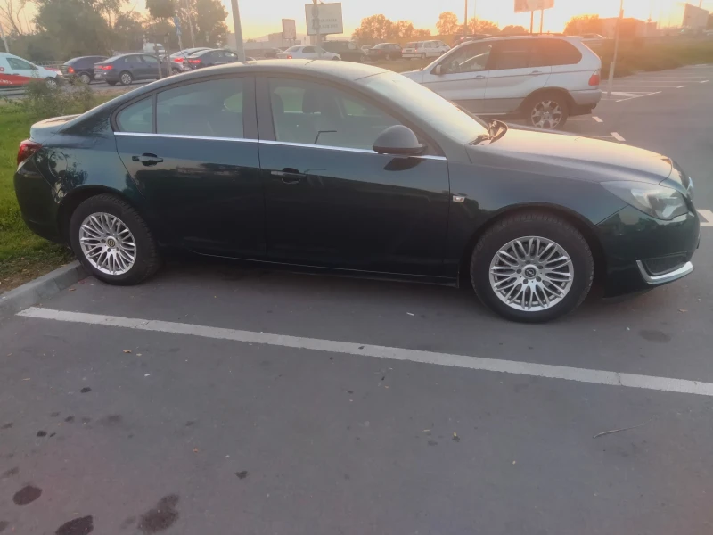 Opel Insignia 1.4 TURBO, снимка 11 - Автомобили и джипове - 49508679