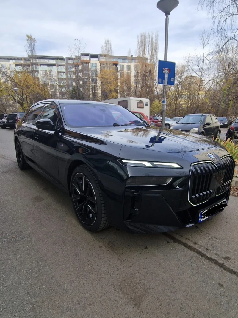 BMW 740 M, iconic glow, Bower& Wilkinson diamond 