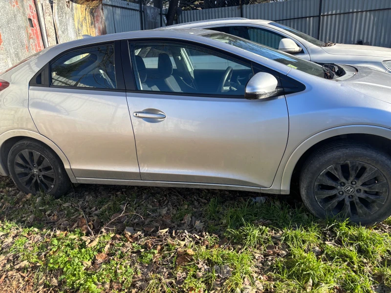 Honda Civic, снимка 2 - Автомобили и джипове - 53047966