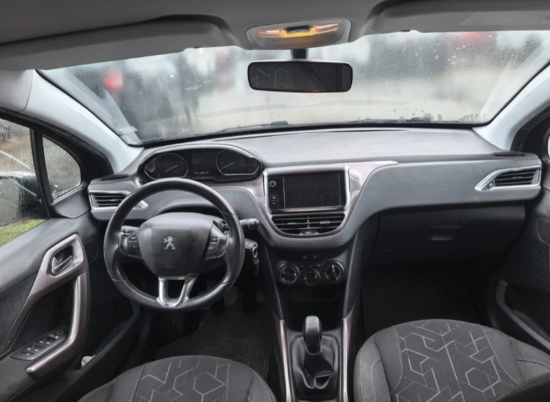 Peugeot 2008 1.2i, снимка 5 - Автомобили и джипове - 53221254
