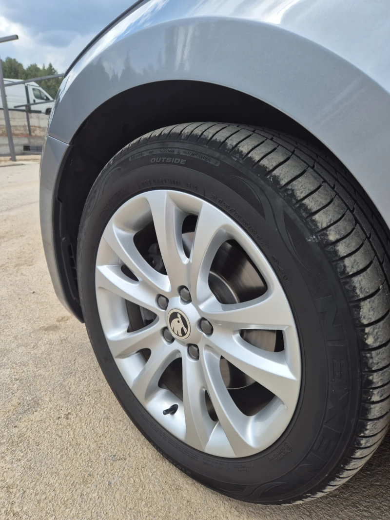 Skoda Superb Business Edition 2, 0 TDI, снимка 5 - Автомобили и джипове - 53504535