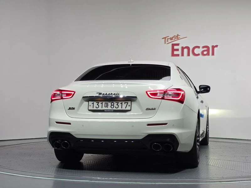 Maserati Ghibli 3.0 Automatic КРАЙНА ЦЕНА: 24182 EUR !!!РЕАЛНА КРА, снимка 4 - Автомобили и джипове - 55968556