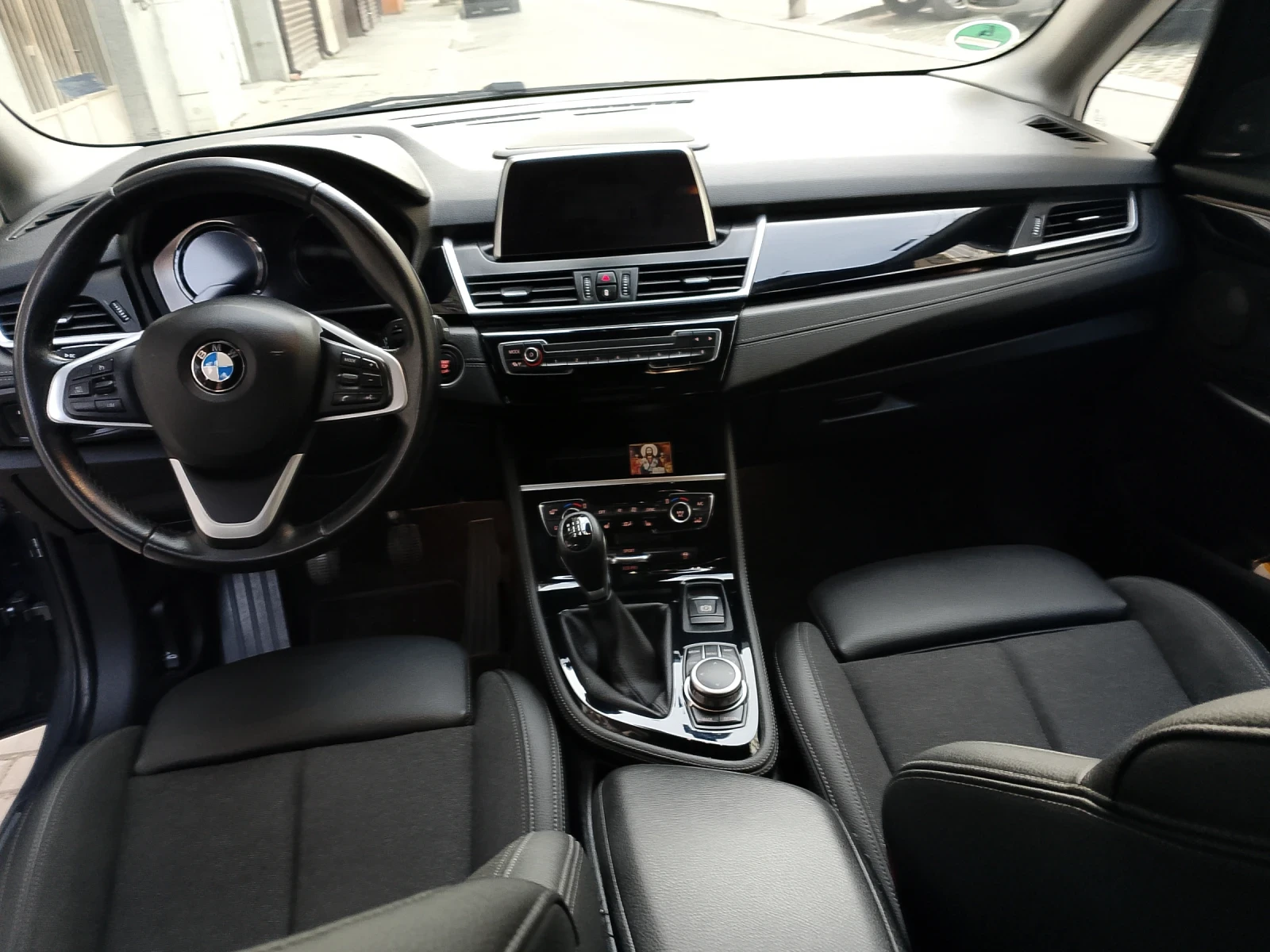 BMW 216 Gran Tourer F46 - изображение 10