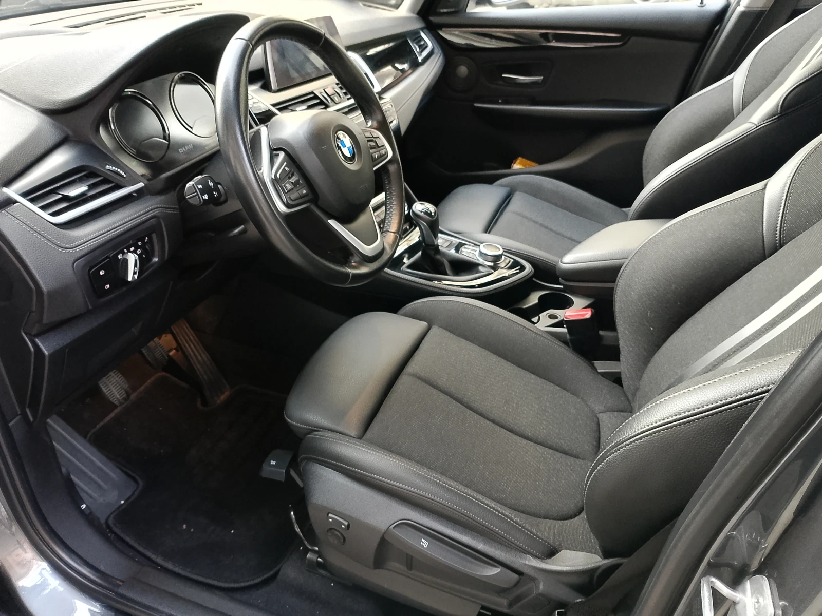 BMW 216 Gran Tourer F46 - изображение 7