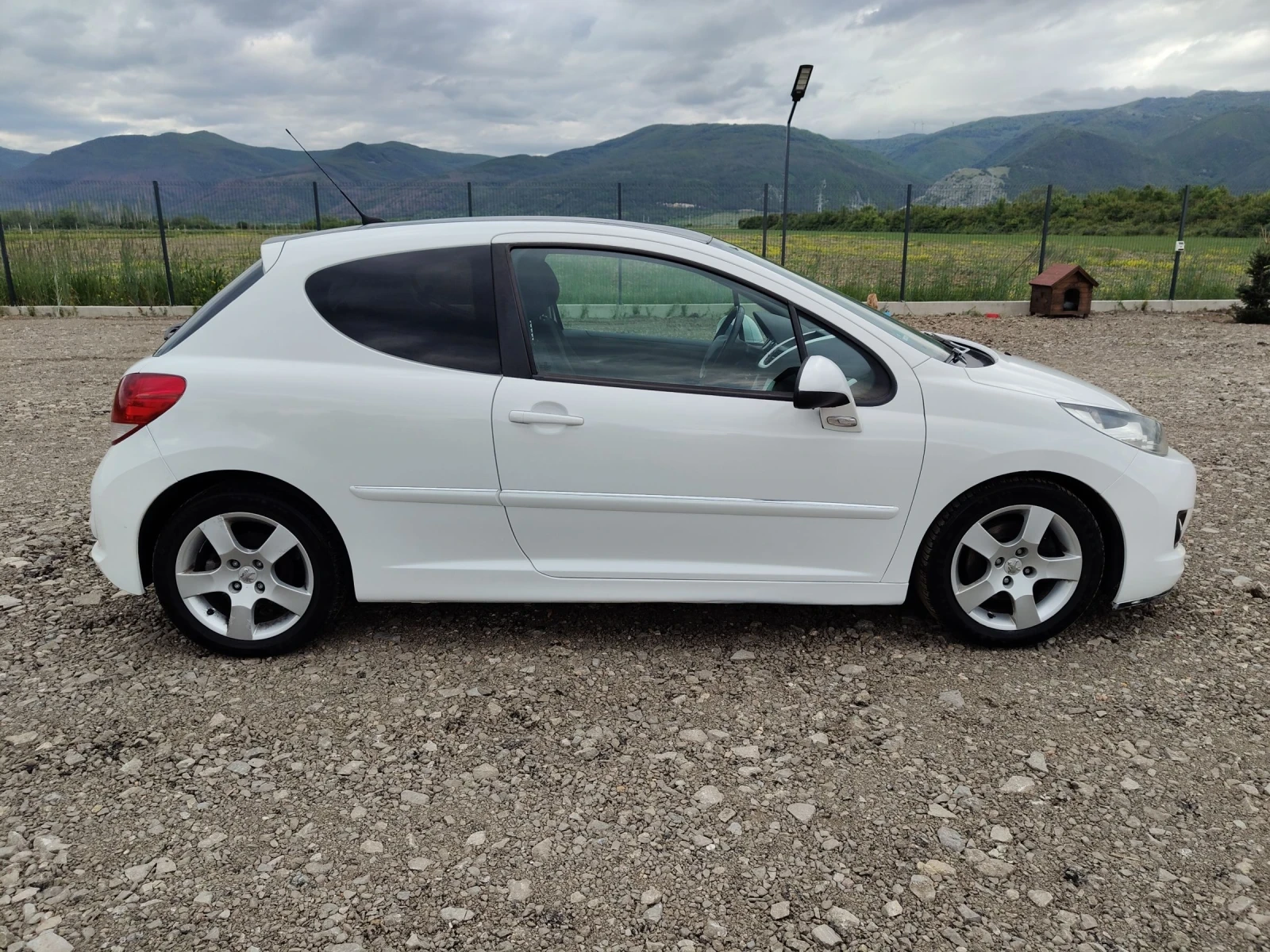 Peugeot 207 207 facelift sport 1.6i - изображение 9