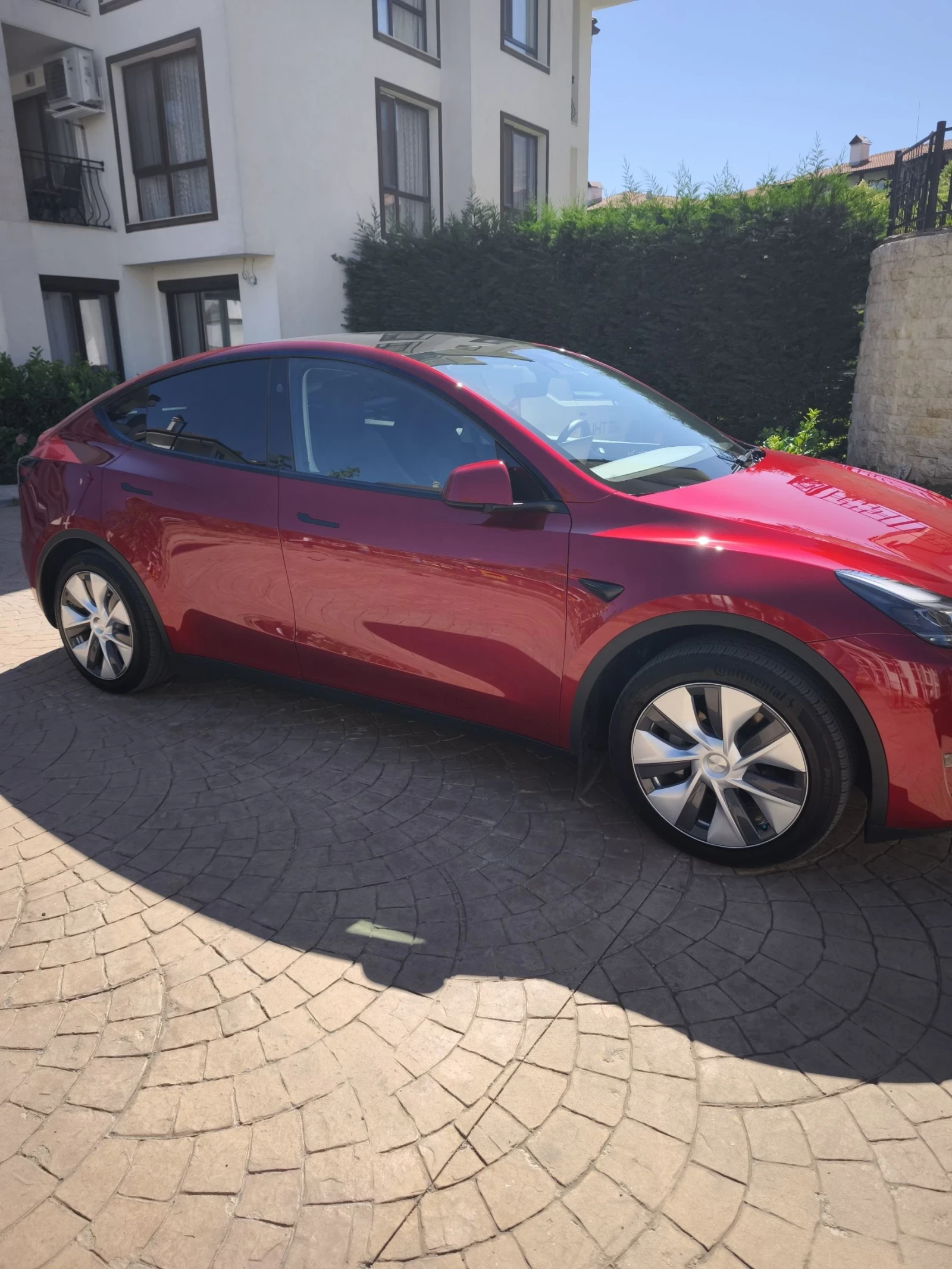 Tesla Model Y  - изображение 3