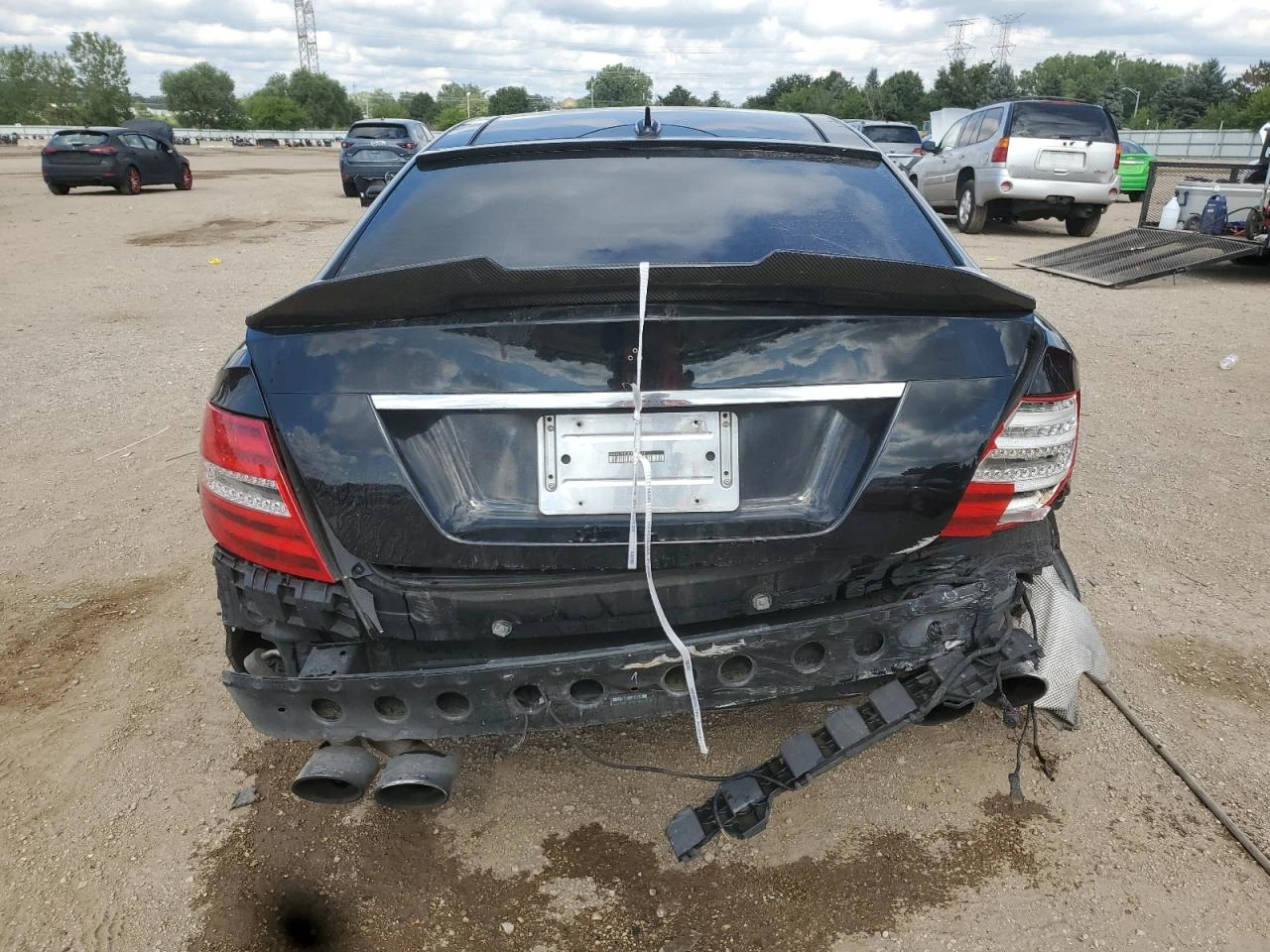 Mercedes-Benz C 63 AMG COUPE - изображение 6