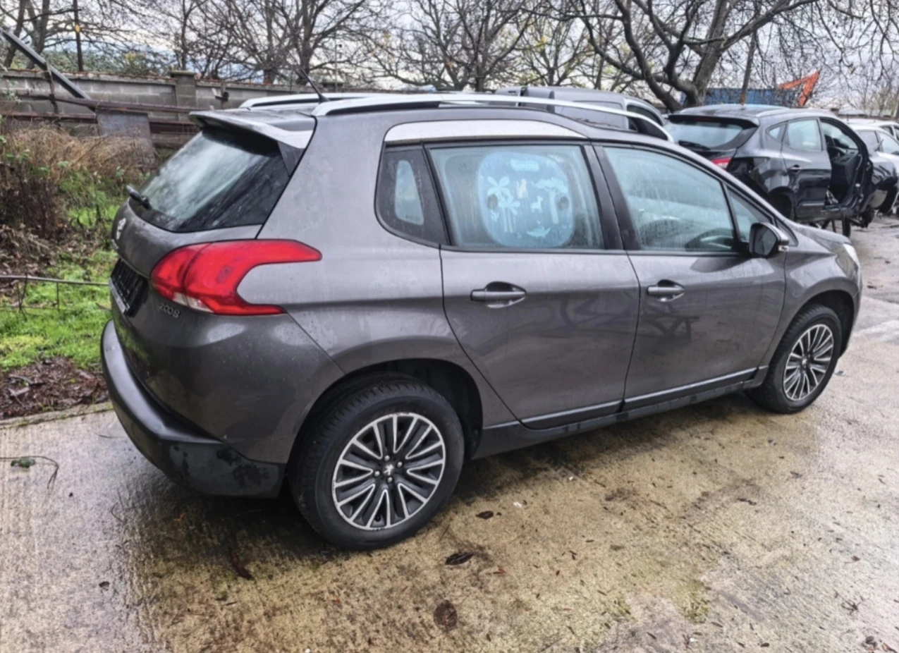 Peugeot 2008 1.2i - изображение 3