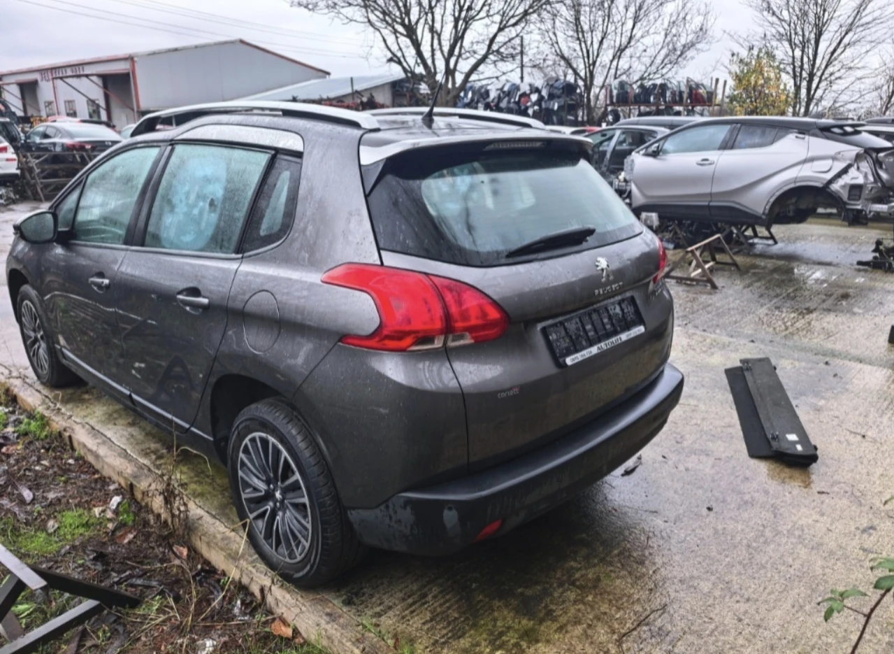 Peugeot 2008 1.2i - изображение 4