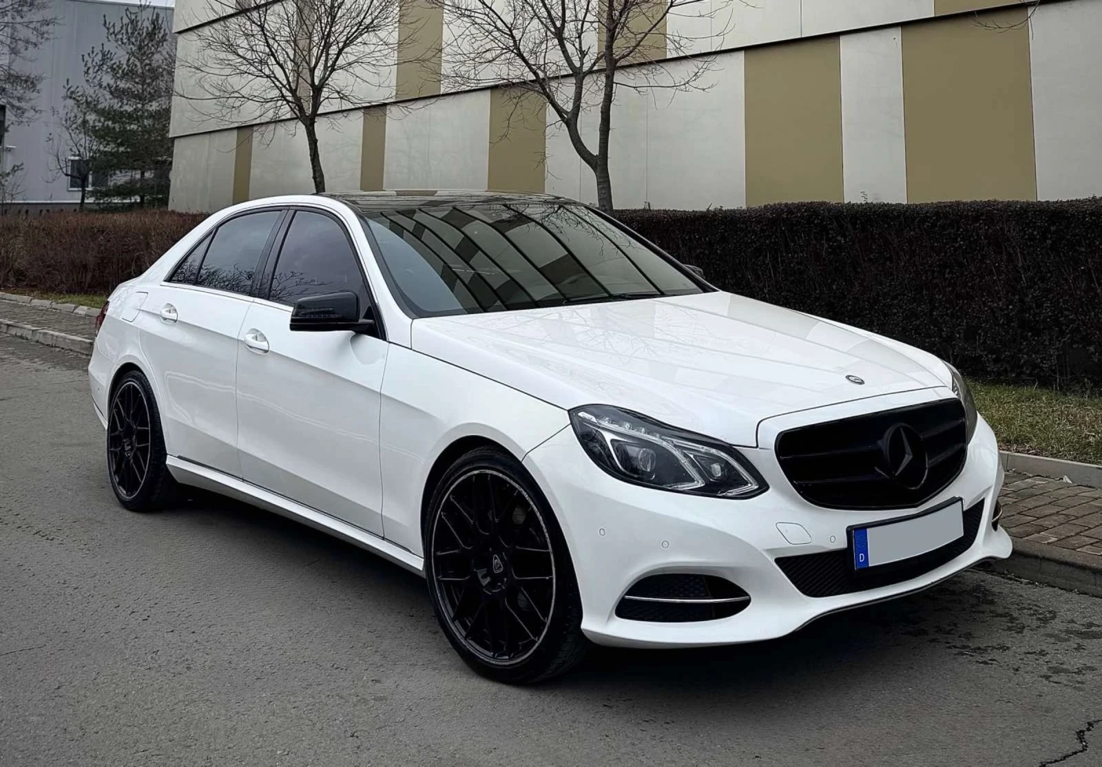 Mercedes-Benz E 220 7-G 2.2 170к.с. Full Led 260хил.км  - изображение 2