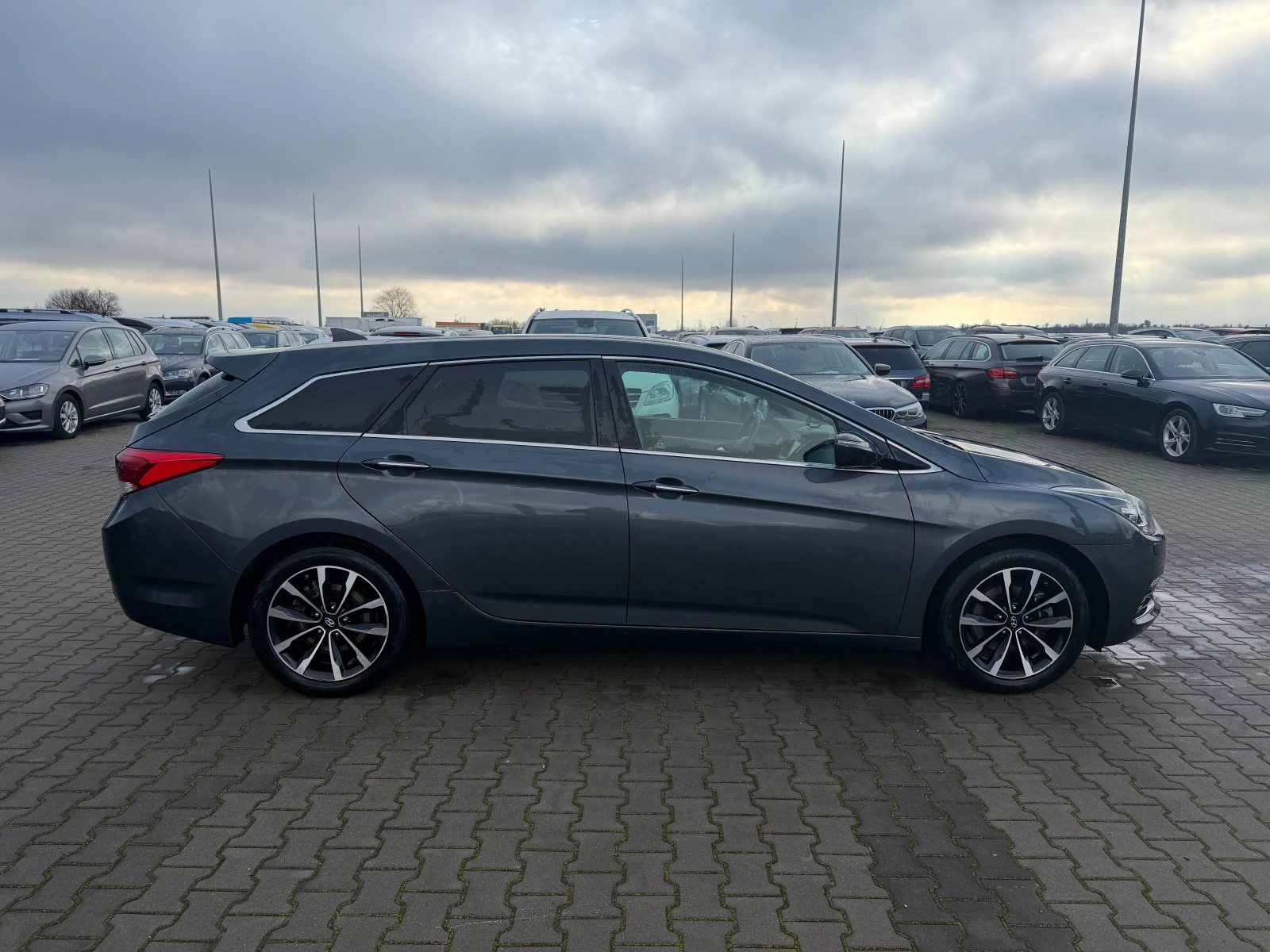 Hyundai I40 1.7CRDI NAVI/KAMERA EURO 6 - изображение 5