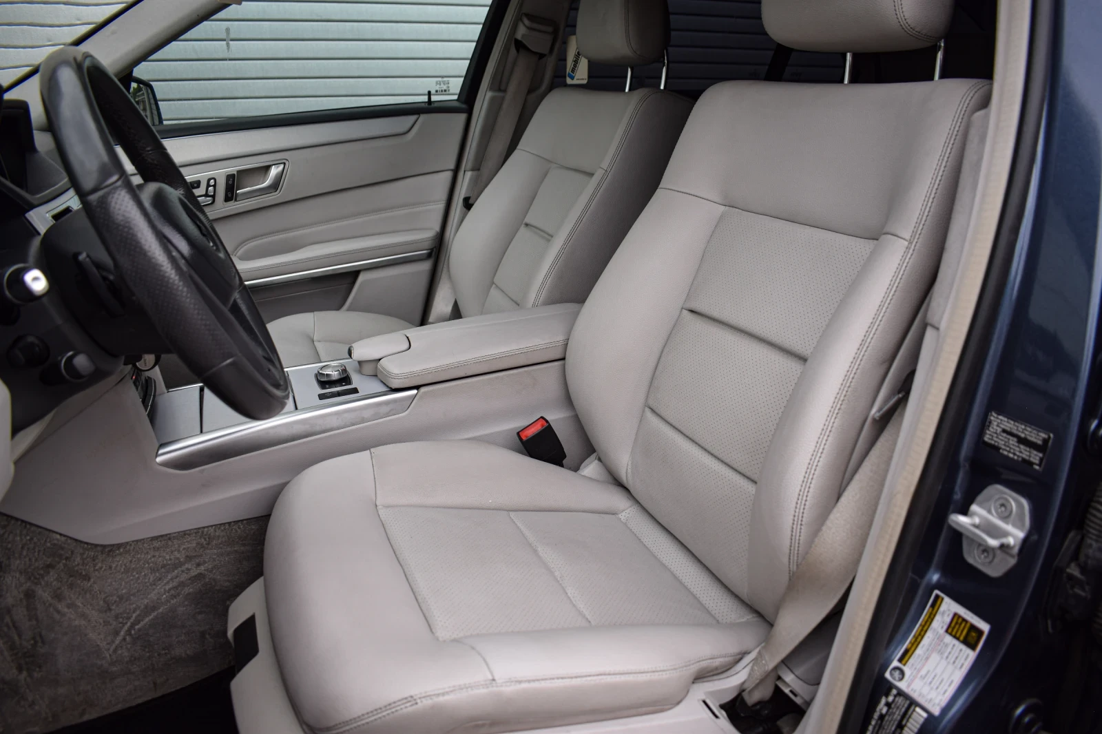 Mercedes-Benz E 250 РЕАЛНИ КМ! LED/NAVI, снимка 14 - Автомобили и джипове - 53773788