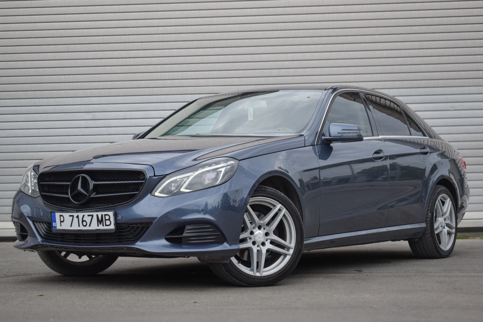 Mercedes-Benz E 250 РЕАЛНИ КМ! LED/NAVI, снимка 4 - Автомобили и джипове - 53773788
