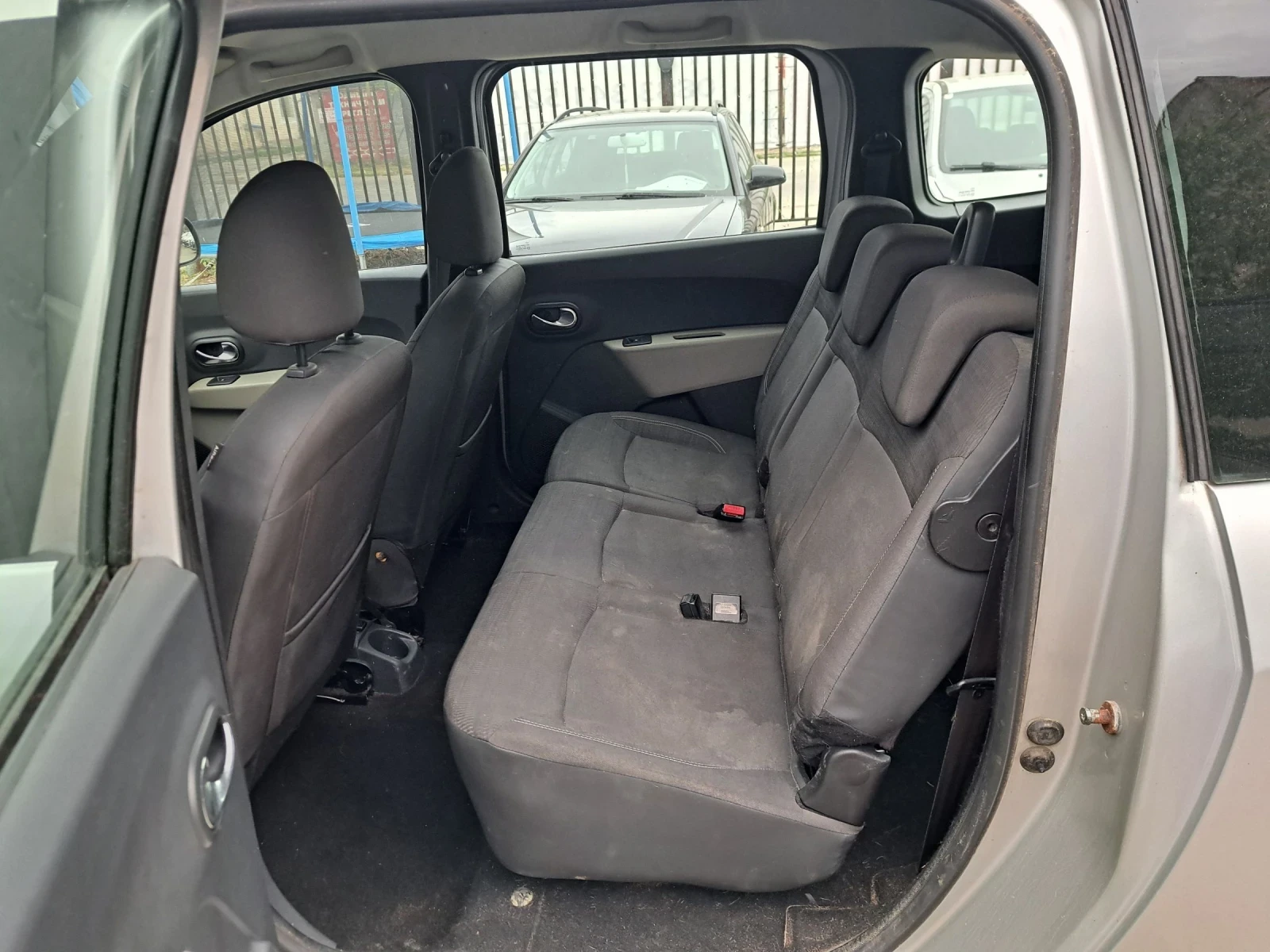 Dacia Lodgy 1, 6.������ | Mobile.bg � ����������� 14