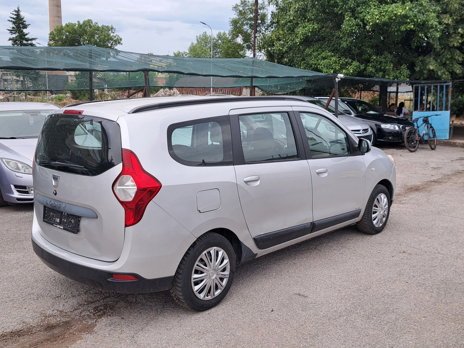 Dacia Lodgy 1, 6.������ | Mobile.bg � ����������� 9