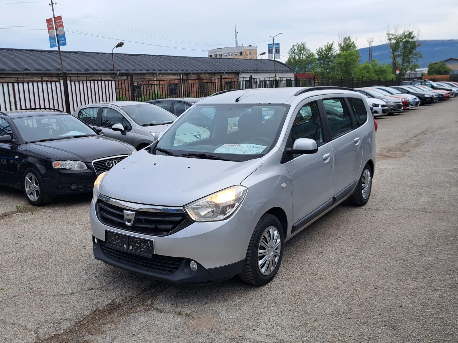 Dacia Lodgy 1, 6.������ | Mobile.bg � ����������� 3