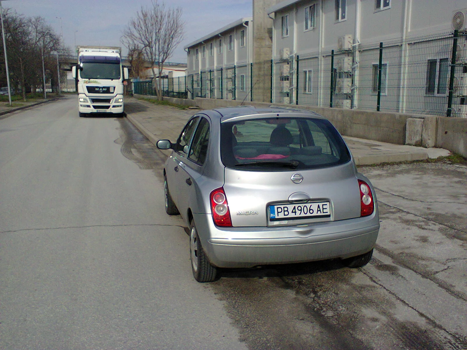 Nissan Micra 1.3 i, снимка 5 - Автомобили и джипове - 53948595