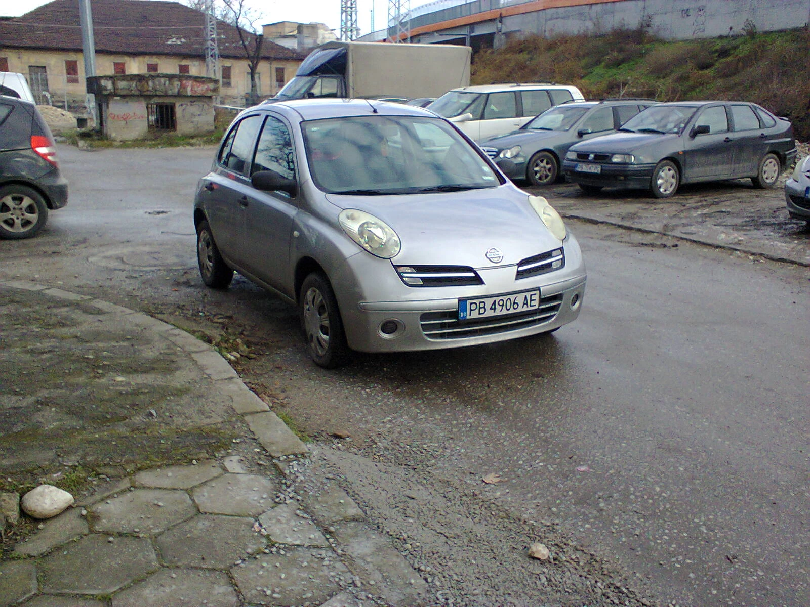 Nissan Micra 1.3 i, снимка 3 - Автомобили и джипове - 53948595