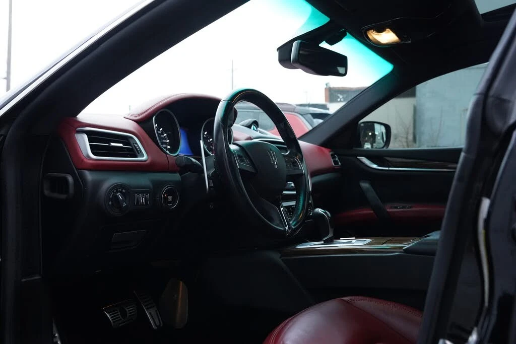 Maserati Ghibli AвтоКредит* (ЦЕНА ДО БГ), снимка 10 - Автомобили и джипове - 53984394