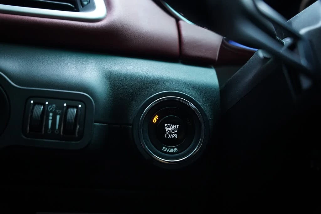 Maserati Ghibli AвтоКредит* (ЦЕНА ДО БГ), снимка 13 - Автомобили и джипове - 53984394