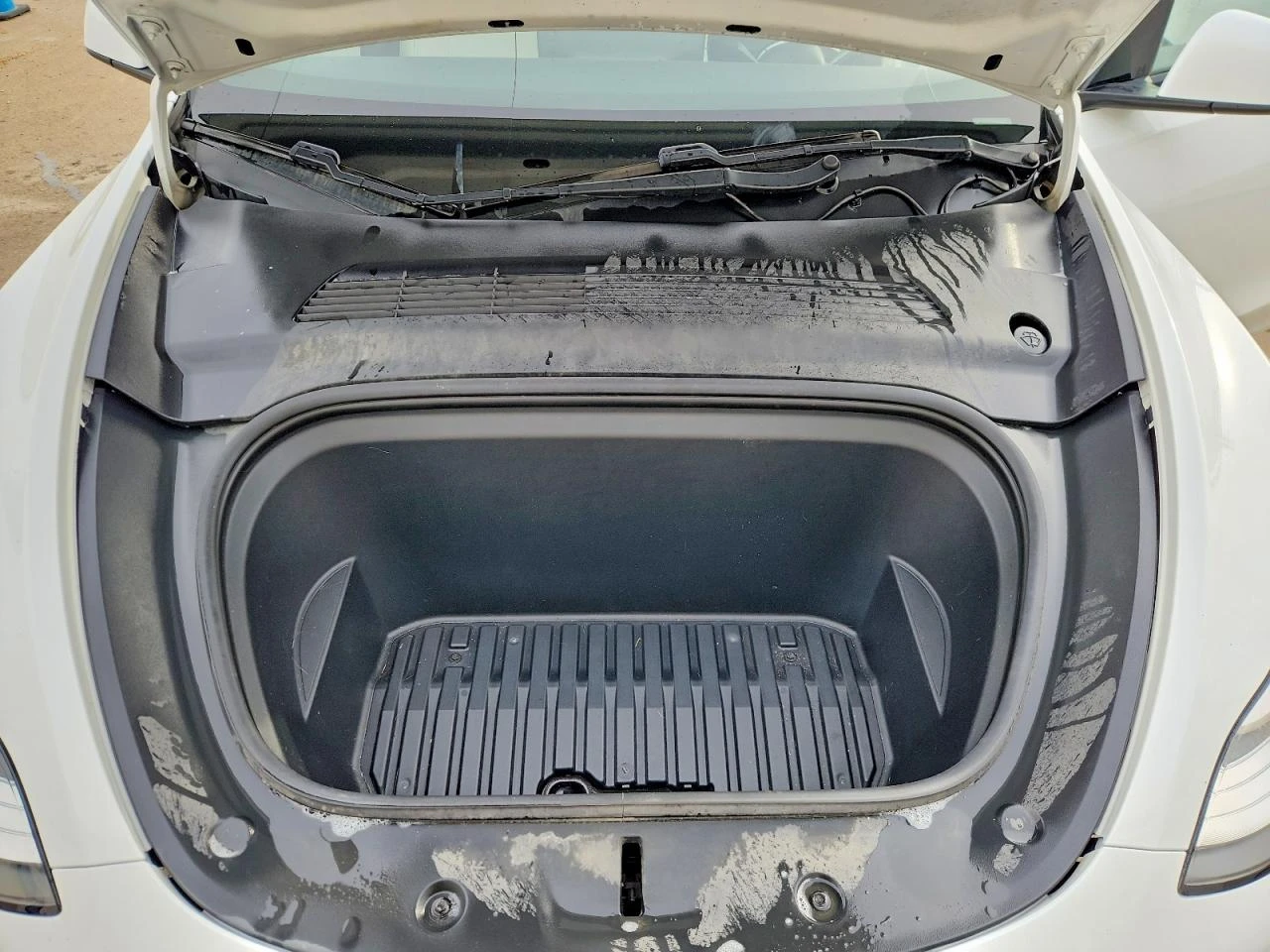 Tesla Model Y Long Range AWD, снимка 11 - Автомобили и джипове - 54129622