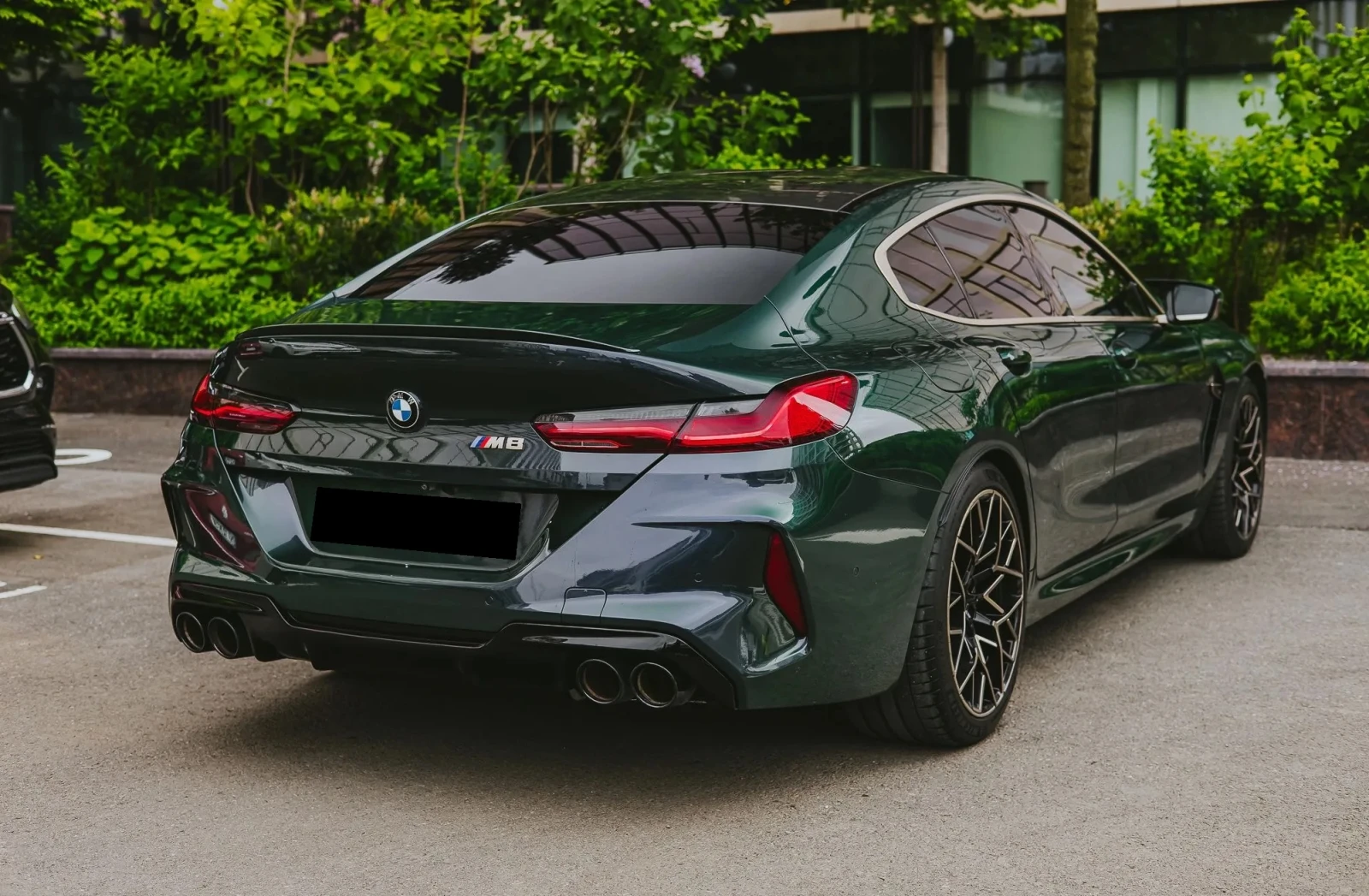 BMW M8 Competition xDrive, снимка 2 - Автомобили и джипове - 54411972