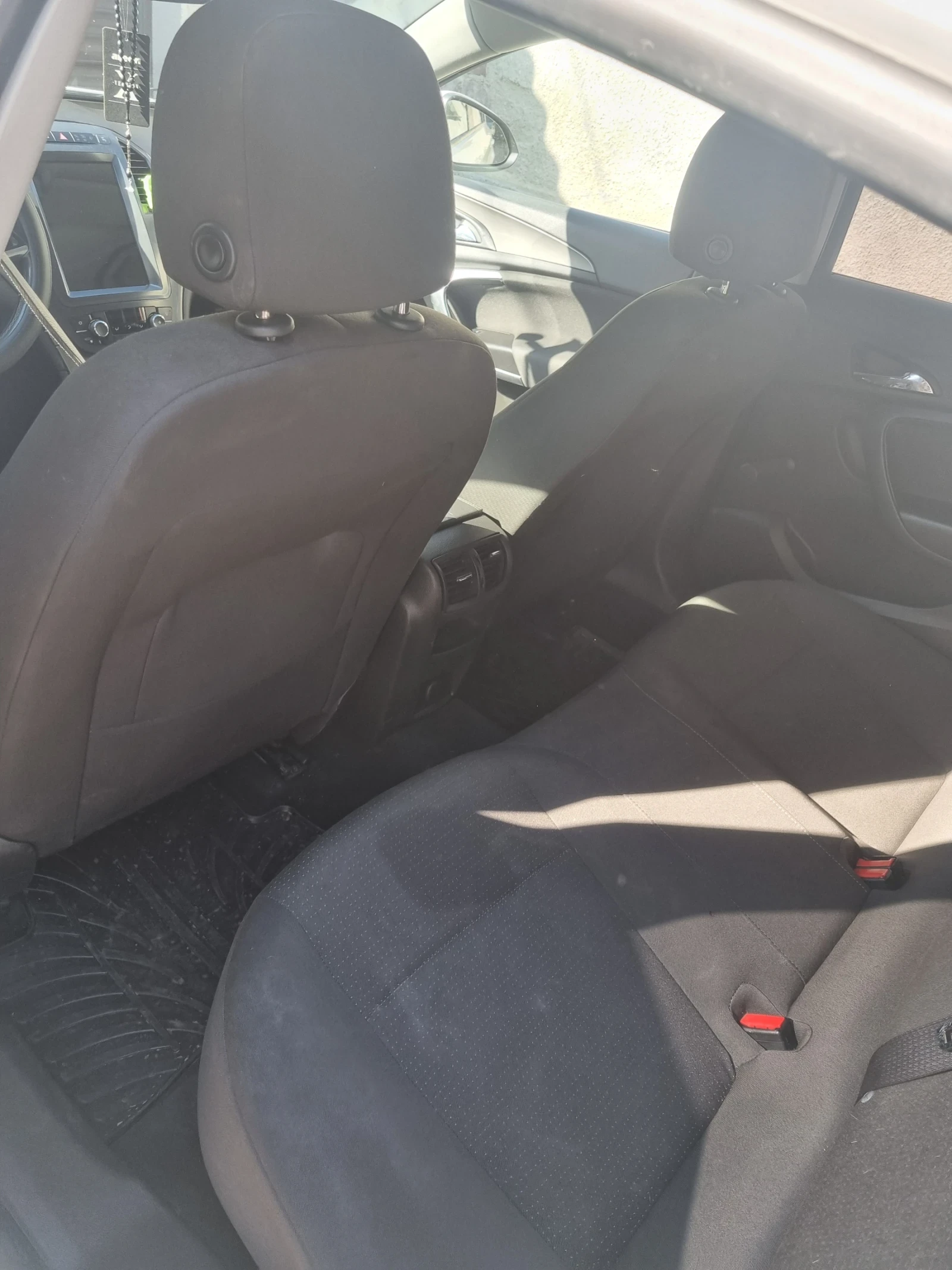 Opel Insignia 2000cdti, снимка 11 - Автомобили и джипове - 54428859